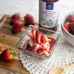 Kuze Fuku Homemade Strawberry Mixer 15.9 fl oz (470ml)